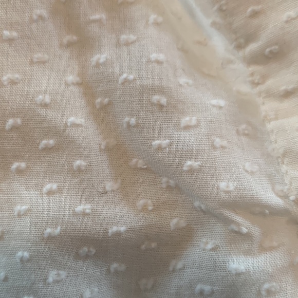 𝅺J Crew cream long sleeve medium top - Picture 9 of 9